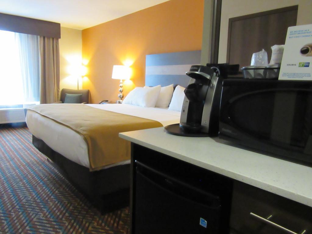 Holiday Inn Express Wichita South By Ihg Ngoại thất bức ảnh